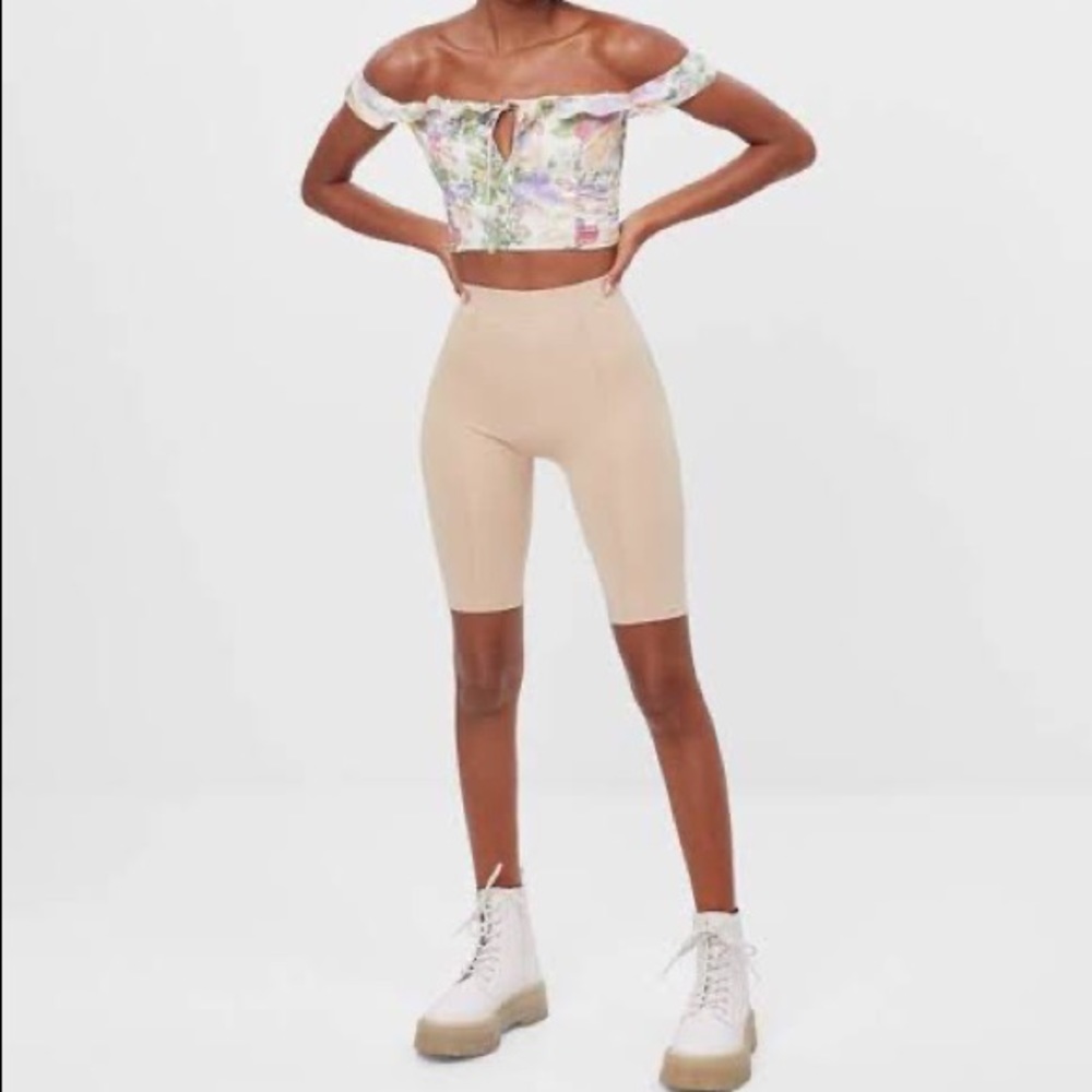 BERSHKA Peasant Floral Crop Top - Picture 4 of 11